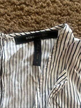 BCBGMaxAzria White and Navy Striped Short Romper